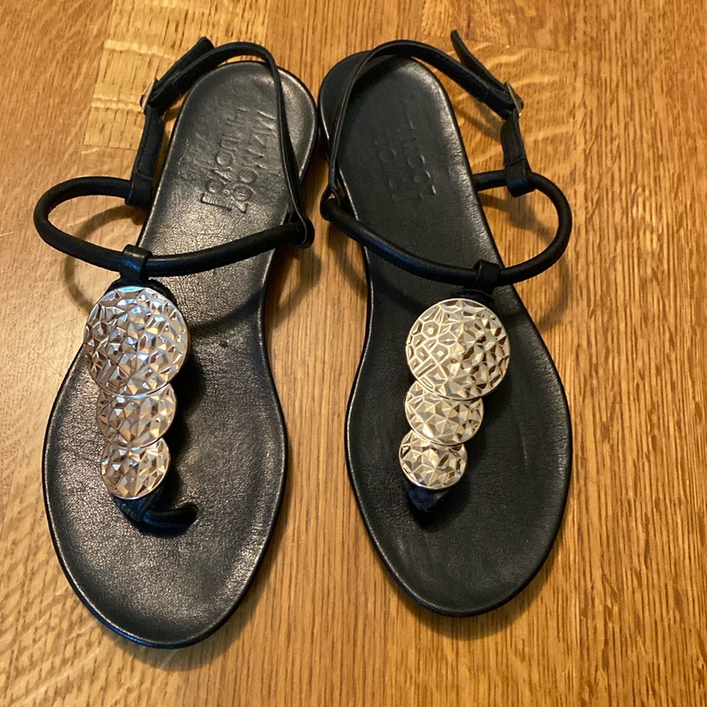 Mix Mooz Nuovo black leather flat sandal with gold accents euro size 39